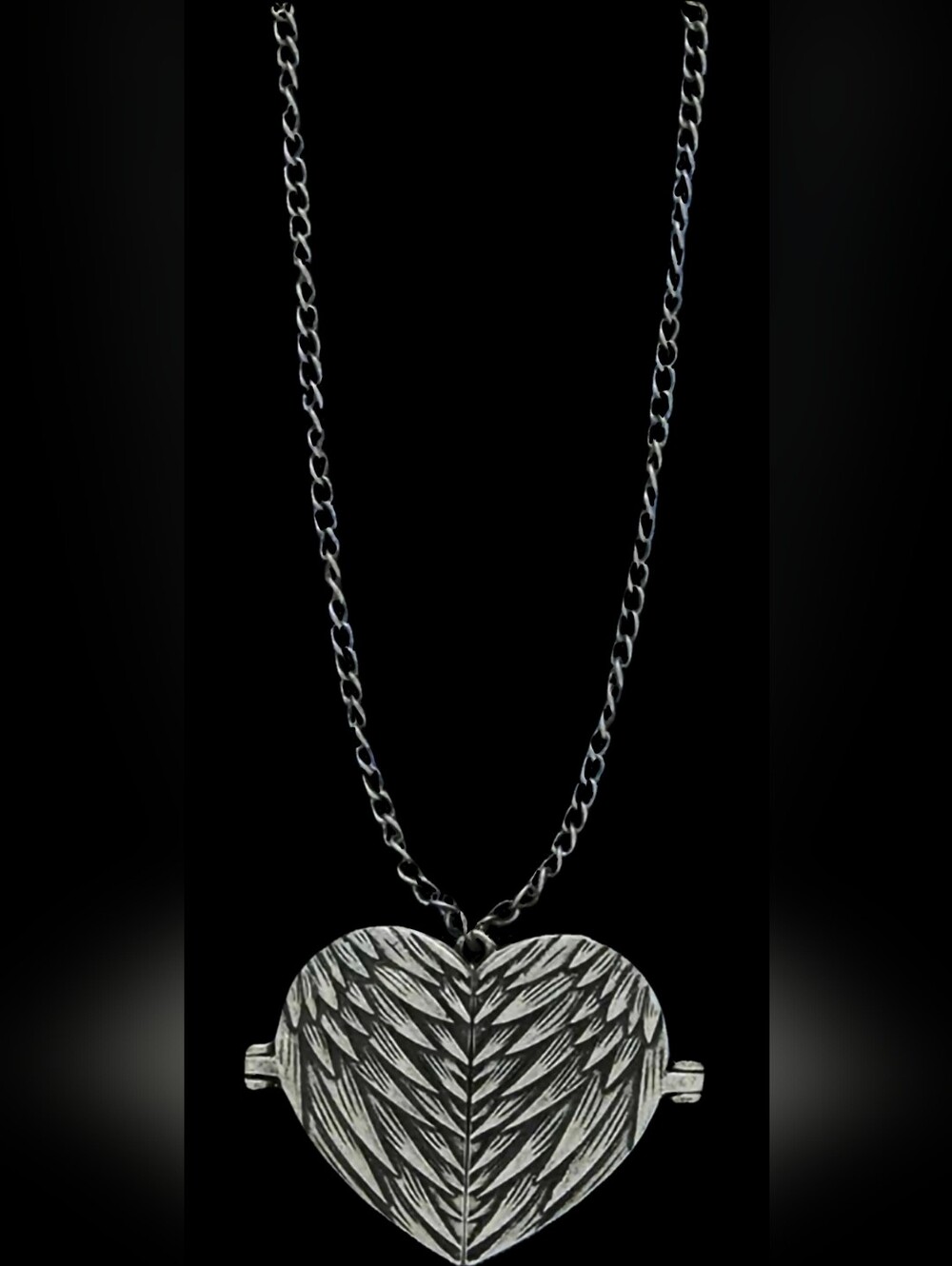 Supernatural Join The Hunt Bioworld Pewter Heart Castiel Wings Locket NWOT - Picture 15 of 17